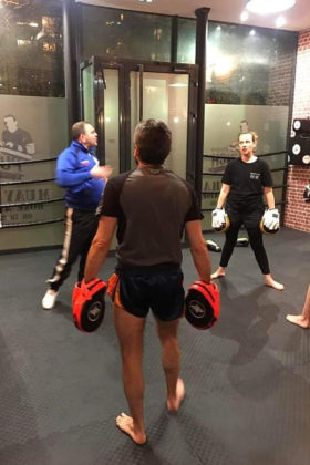 muay-thai-patte-d-ours